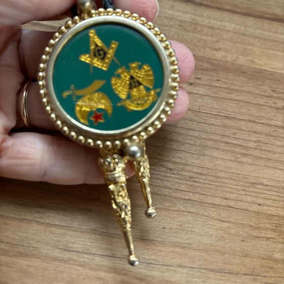 Vintage Bolo Ties, Free Mason Metal Shriners, Masonic, Selling All 3 As A Set. - Picture 6 of 12